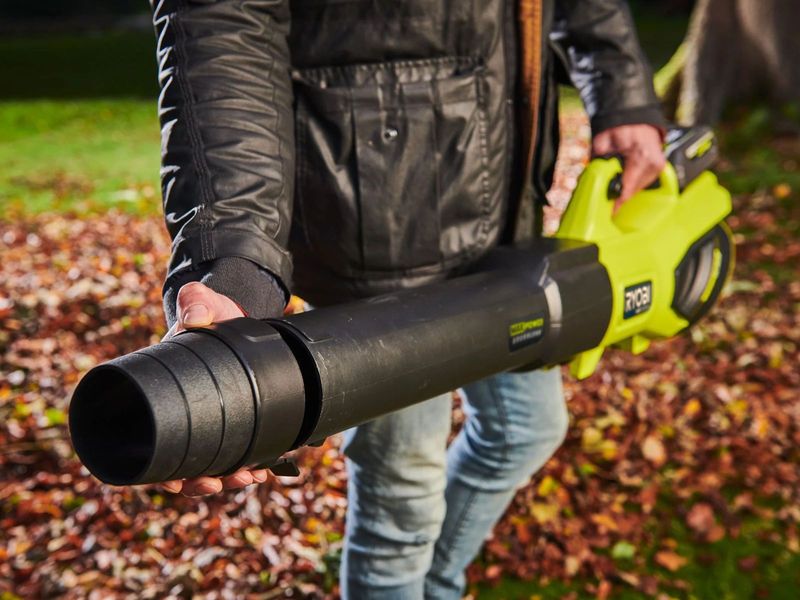 Ryobi WHISPER RY36BLXB-0 надпотужний акумуляторний повітродув 36В, 306 км/год, 20.6 м3/хв (корпус) фото