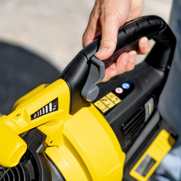 Karcher BLV 36-240 ( 1.444-170.0) повітродув-пилосос садовий акумуляторний 36В, 240 км/год (без АКБ) фото