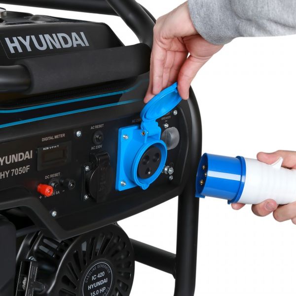 Генератор бензиновый HYUNDAI HHY 7050F, 5.5 кВт, 230 В, бак 25 л фото