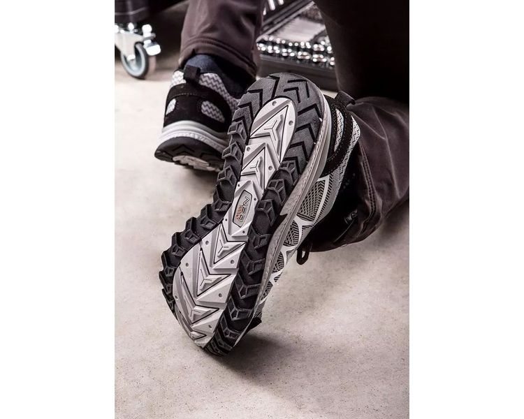 Кросівки робочі захисні без металу 43 розмір NEO TOOLS 82-734, дихаючі, легкі, антиковзкі 01 SRA фото