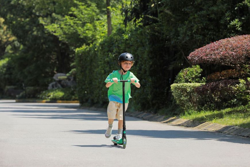 Электросамокат детский Segway Ninebot A6, до 5 км, до 12 км/ч, до 40 кг, 27 Вт, 4.6 кг фото