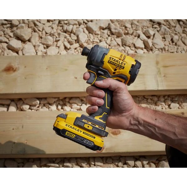 Stanley FatMax SFMCF820D2K гвинтоверт ударний безщітковий V20, 18В, 2 шт х 2 Аг, 190 Нм, 2900 об/хв фото