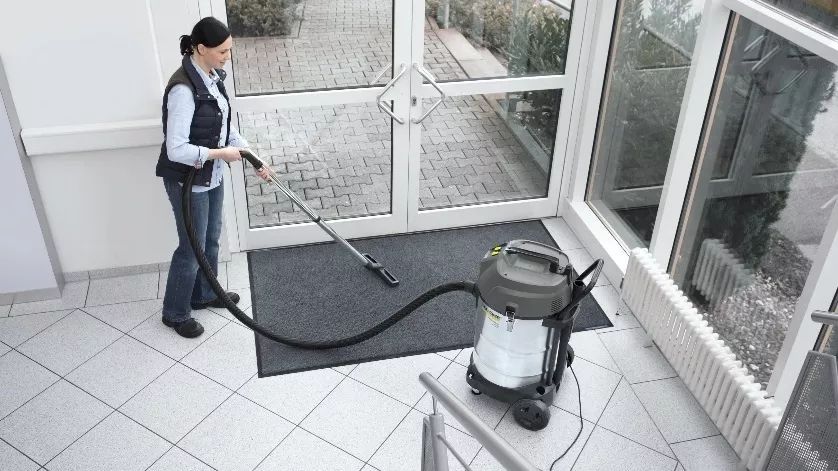 Karcher NT 70/2 Me Classic Edition двухмоторный (1.667-306.0), 2300 Вт, 70 л, сухое/влажное фото