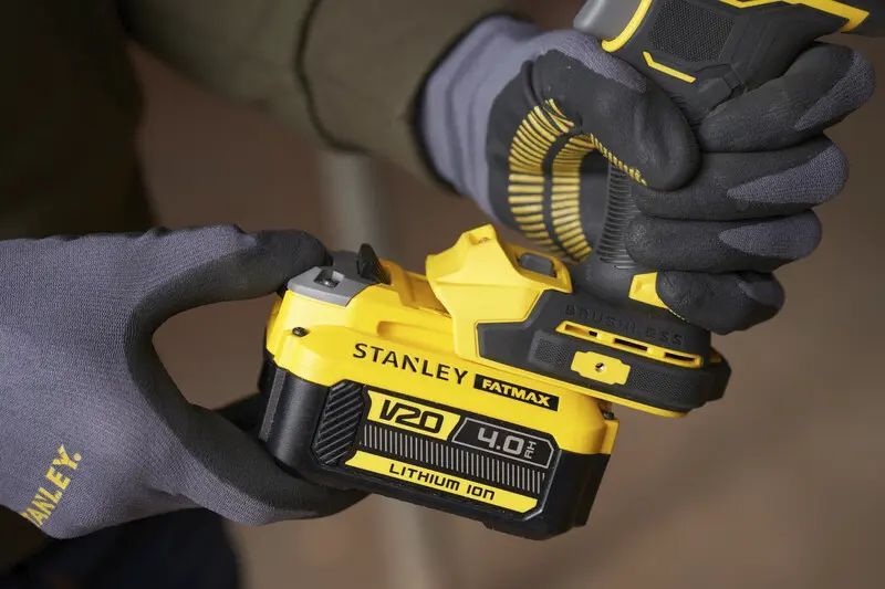 Stanley FatMax SFMCF940B гайковерт акумуляторний безщітковий 950 Нм, 1/2", 2000 об/хв, 2600 уд/хв (корпус) фото