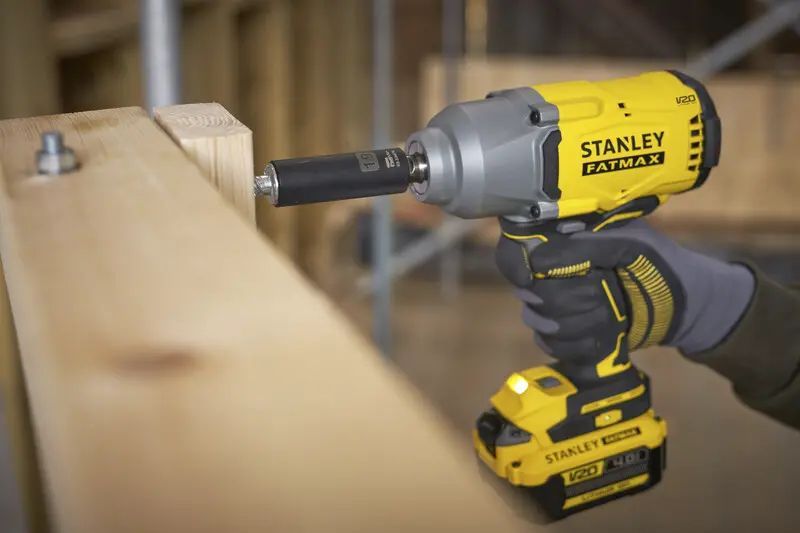 Stanley FatMax SFMCF940B гайковерт акумуляторний безщітковий 950 Нм, 1/2", 2000 об/хв, 2600 уд/хв (корпус) фото