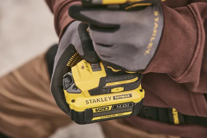 Stanley FatMax SFMCF940B гайковерт акумуляторний безщітковий 950 Нм, 1/2", 2000 об/хв, 2600 уд/хв (корпус) фото