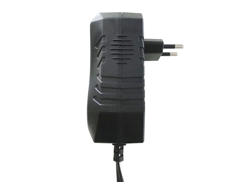 Зарядное устройство для автомобильных аккумуляторов автоматическое Könner & Söhnen KS-B2A, 6/12 В, 2 А, до 45 Ач фото